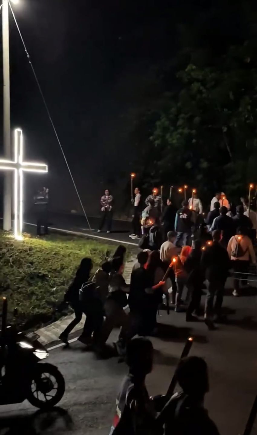 Tradisi Buha-Buha Ijuk Warnai Perayaan Paskah Raya 2026 di Taput