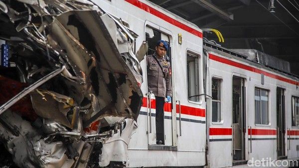 Korban Tewas Tabrakan KRL di Bekasi Timur Bertambah Jadi 15 Orang