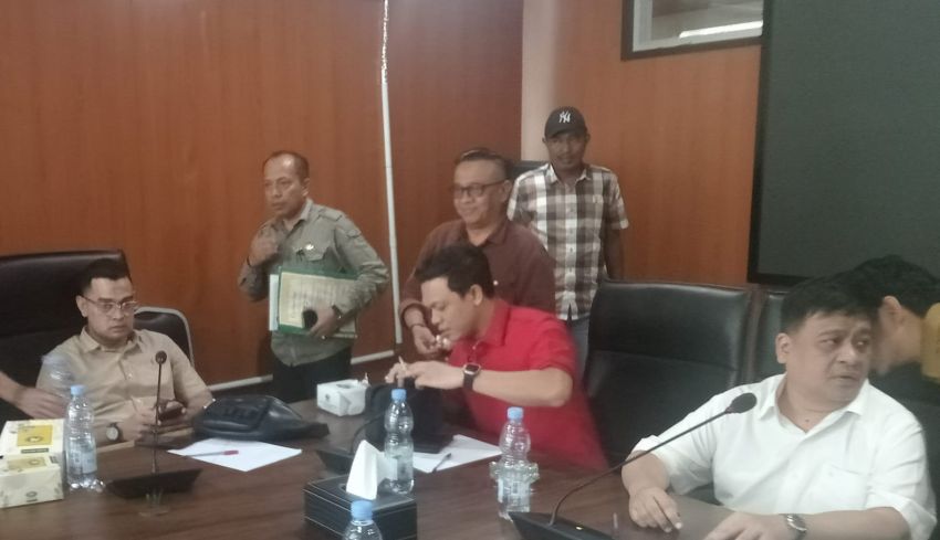 PUD Pasar Medan Akui Tak Mampu Kelola Unit, Komisi 3 DPRD Bereaksi Keras