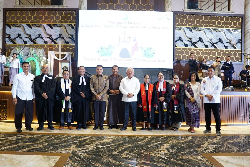 Kejati Sumut Rayakan Paskah, Dihadiri KTA Jaksa Agung dan Anak Anak Yapentra