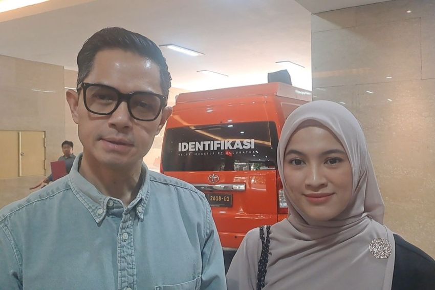 Dude Harlino dan Alyssa Soebandono Diperiksa BareskrimTerkait Kasus PT DSI