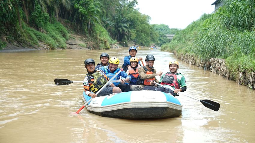 DLH Deliserdang Kerjasama dengan Kwarcab Pramuka dan FAJI Awasi Potensi Pencemaran Sungai