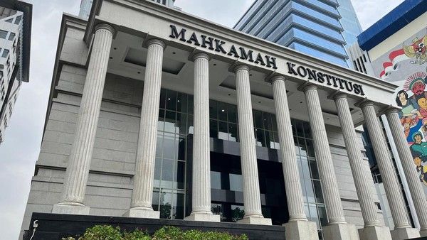 MK Tegaskan BPK Berwenang Tetapkan Kerugian Negara, Gugatan Mahasiswa Ditolak