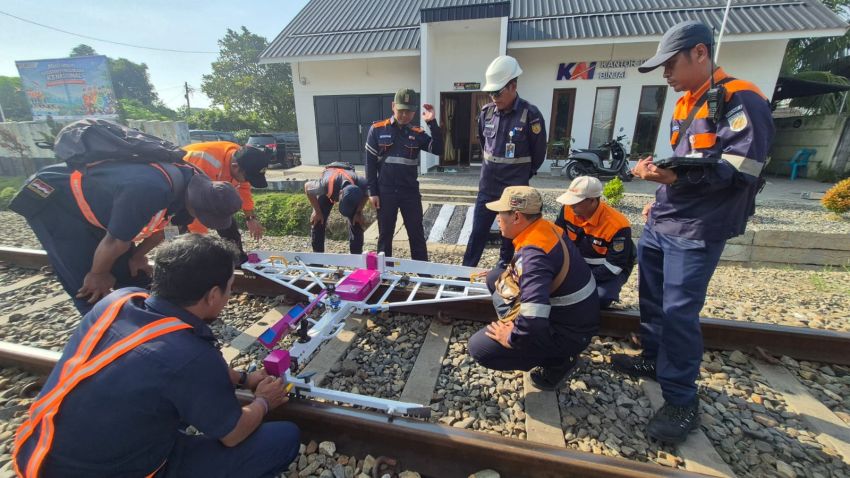Pastikan Perjalanan Nyaman dan Minim Guncangan, KAI Sumut Intensifkan Pemeriksaan Rel Presisi Tinggi