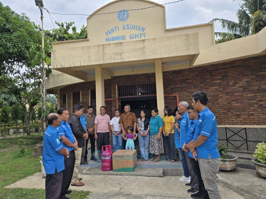 Sambut HUT ke-56, Keluarga Besar Harian SIB Berbagi Kasih ke Panti Asuhan Mamre GKPI