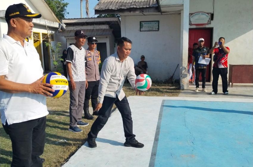 Turnamen Volly Putra Penry Nababan Cup I Jadi Ajang Pembinaan Generasi Muda Panai Hulu Labuhanbatu