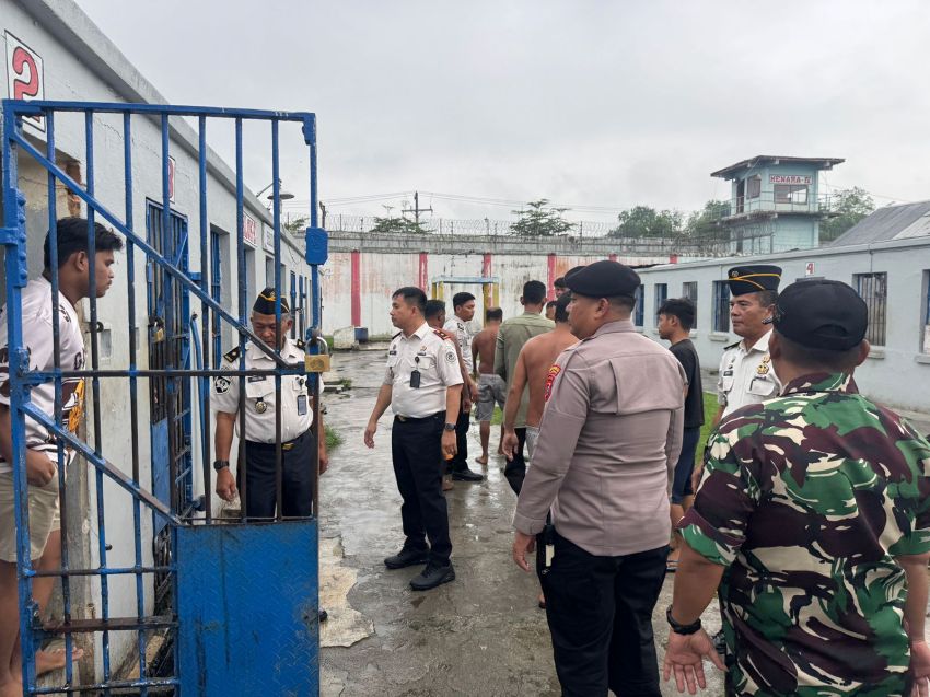 Polres Tanjungbalai dan Lapas TBA Gelar Razia Kamar Hunian Usai Ikrar Bersih Halinar