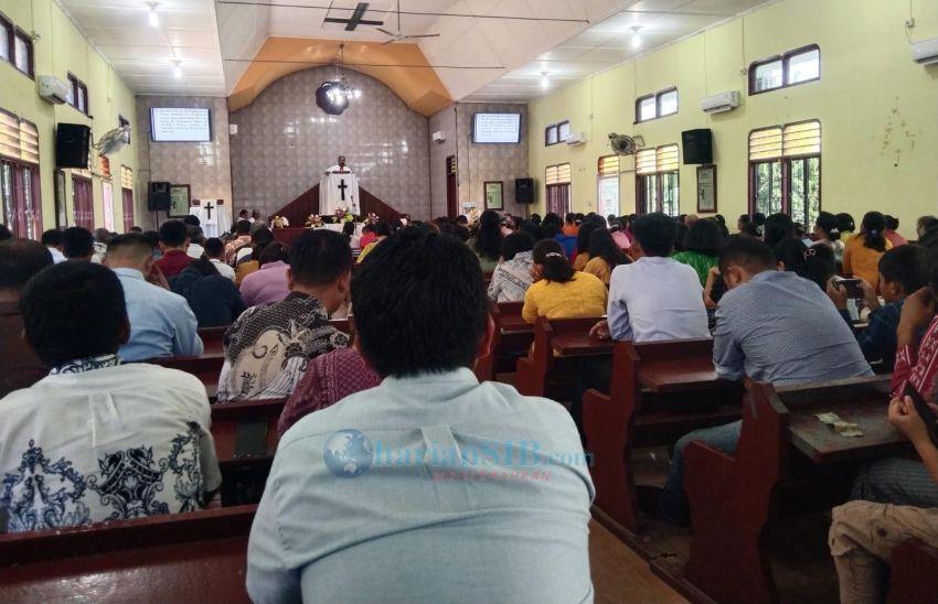 Jemaat HKBP Padangpasir Peringati Kenaikan Yesus Kristus