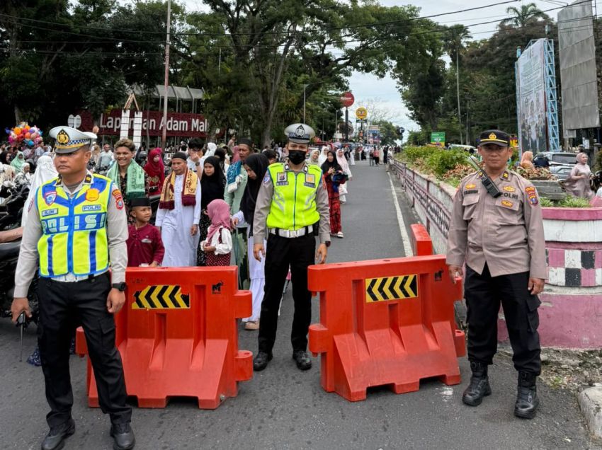 Polres Pematangsiantar Amankan Sholat Idul Adha, Ribuan Jamaah Beribadah Khusyuk