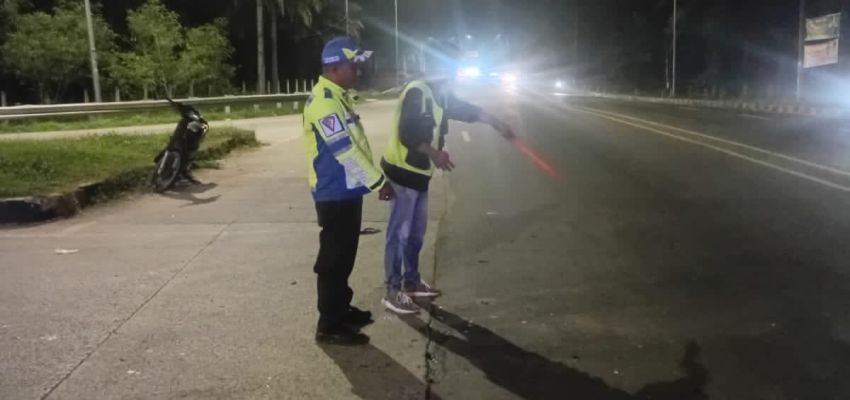 Kecelakaan di Depan Tol Teluk Mengkudu, Dua Pelajar Dilarikan ke Rumah Sakit