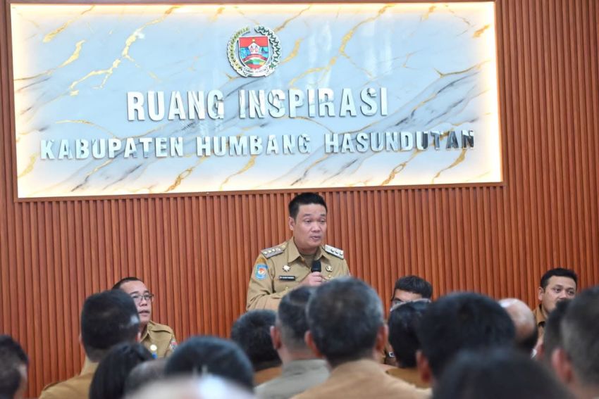 Bupati Humbahas Gelar Evaluasi Kinerja Pejabat Eselon III
