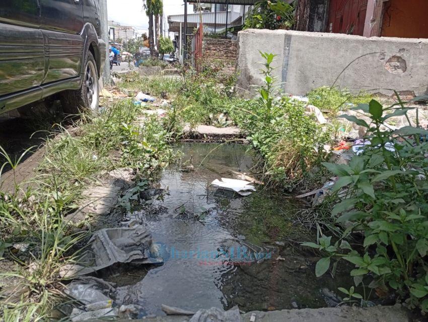 Puluhan Tahun Drainase Rusak, Rumah Ibu Lansia Selalu Kebanjiran Saat Hujan