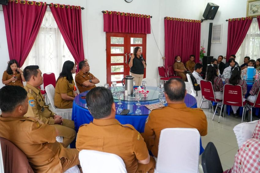 Bupati Humbahas Jamu Siswa Lolos SMA Unggulan, Tekankan Karakter dan Disiplin