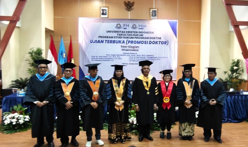 Saor Siagian Raih Gelar Doktor, Usulkan Pembubaran Fraksi DPR