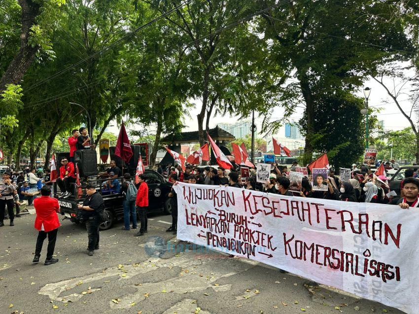 Peringati May Day 2026, GMNI Unjuk Rasa ke DPRD SU Tolak Penindasan Buruh dan Pendidikan Mahal