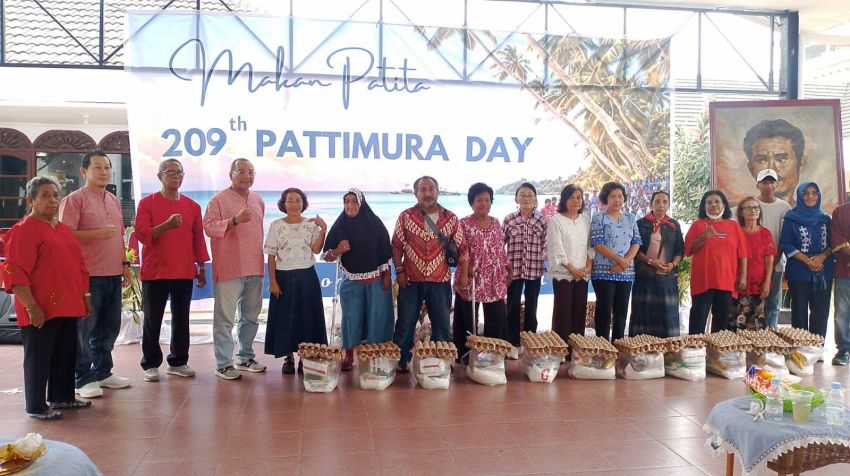 Hari Kapitan Pattimura, Warga Maluku Sumut-Aceh Berbagi Bahan Makanan pada Warga Membutuhkan