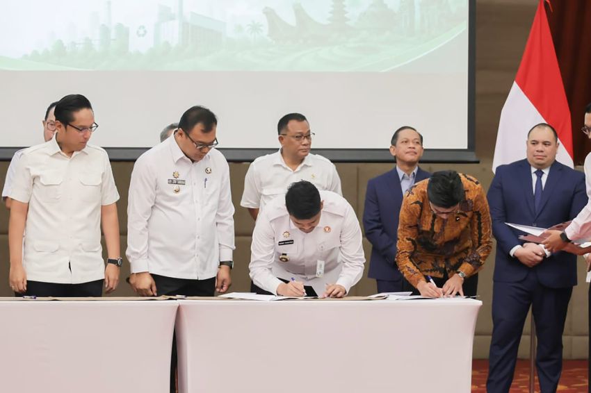 Gubernur Sumut Bobby Nasution Teken MoU PSEL dengan Danantara, Targetkan Medan Raya Bebas Sampah