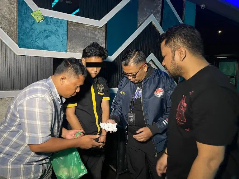 Operasi Senyap di THM Phantom, Polrestabes Medan Amankan CS dan Sita 8 Butir Ekstasi