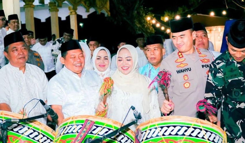 Ribuan Warga Meriahkan Pawai Takbiran Idul Adha di Rantauprapat