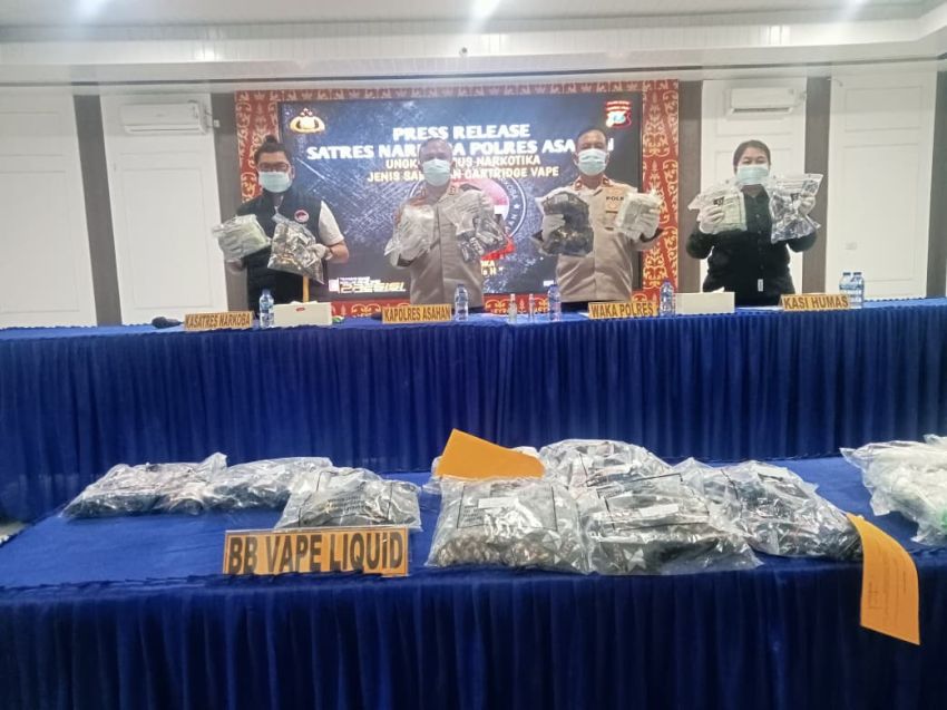 Satresnarkoba Polres Asahan Gagalkan Peredaran 10 Kg Sabu dan 1.500 Vape Liquid, 1 Kurir Ditangkap