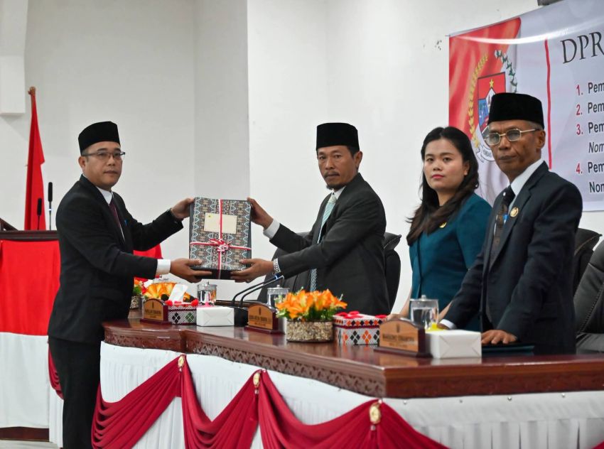 Bupati Sampaikan Ranperda Pertanggungjawaban APBD 2025 ke DPRD Humbahas