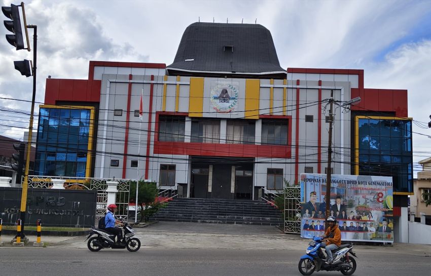 Belanja Modal Mebel di Kantor DPRD Kota Gunungsitoli Rp 1,3 Miliar Dipertanyakan
