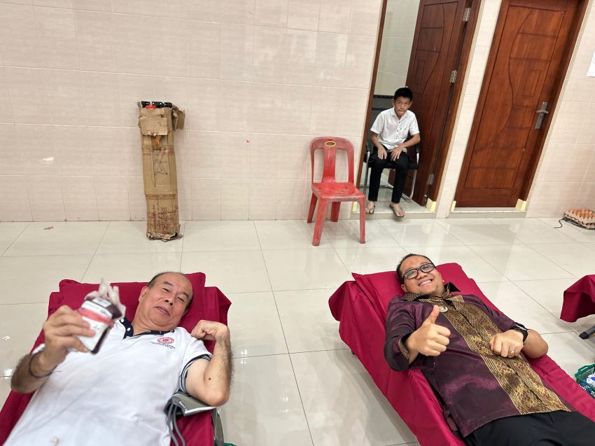 Plh Wali Kota Tanjungbalai Ikuti Donor Darah Peringatan Waisak 2570 BE