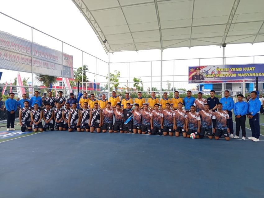 Tundukkan Polrestabes Medan, Tim Voli Polres Karo Melaju ke Semifinal Porah