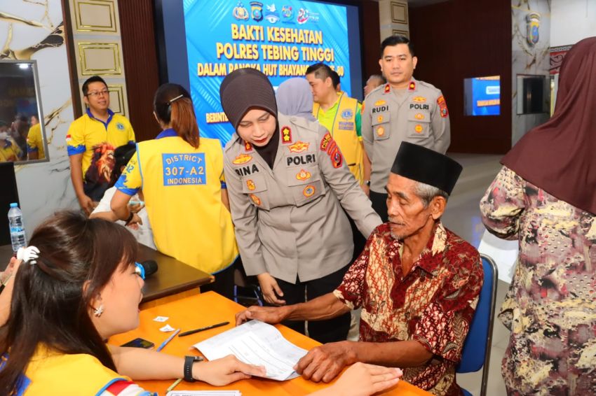 Sambut HUT ke-80 Bhayangkara, Polres Tebingtinggi Gelar Bakti Kesehatan