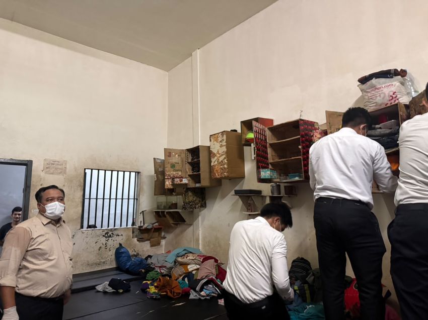 Berantas Halinar, Lapas Pancurbatu Razia Kamar Hunian