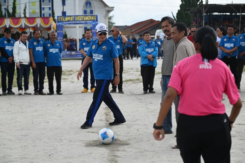 Sambut HUT ke-23 Humbahas, Turnamen Sepak Bola Bupati Cup 2026 Diikuti 17 Klub