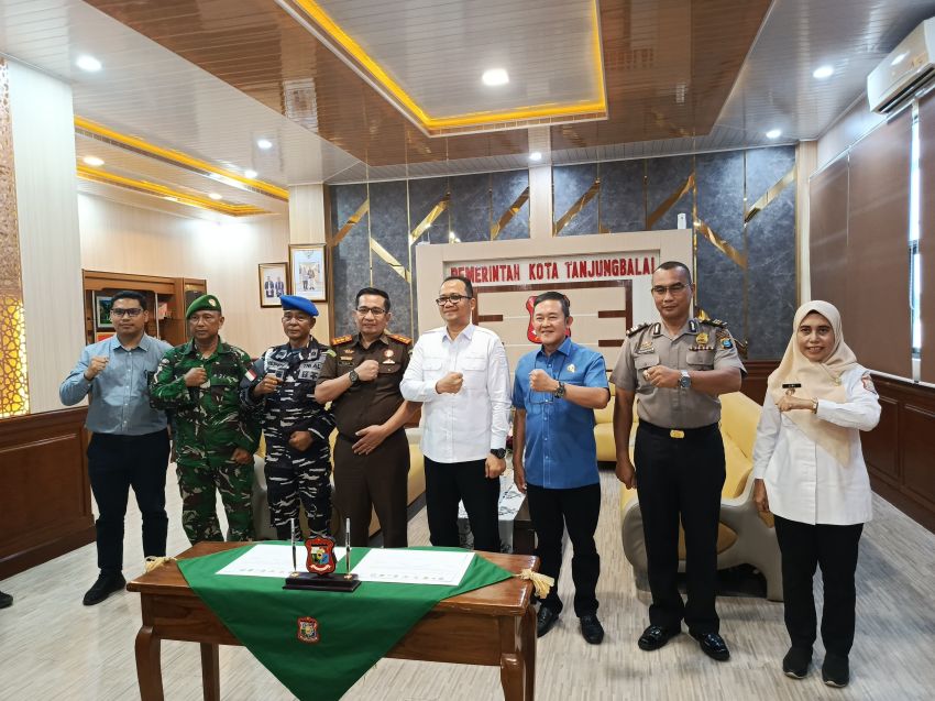 Pemko Tanjungbalai dan Forkopimda Teken Komitmen SPMB Bersih