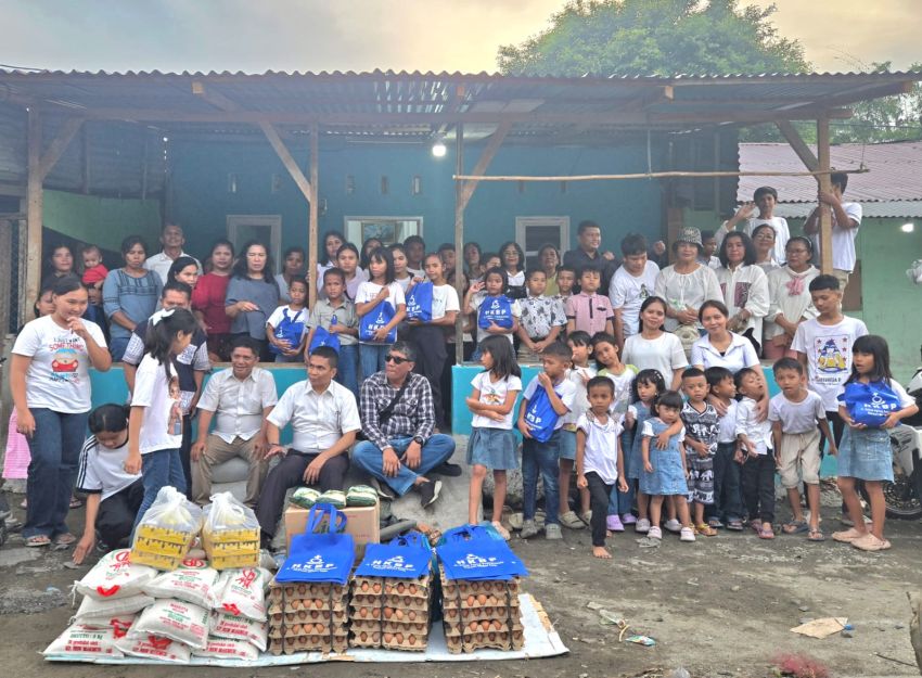 Pelayanan Zending HKBP UAS kepada Anak-anak di Pinggiran Rel Mabar Penuh Sukacita