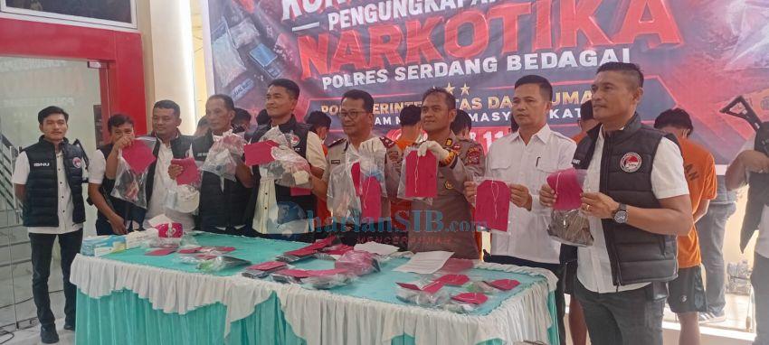 21 Hari Gempur Sarang Narkoba: Polres Sergai Ringkus 58 Tersangka, Amankan Sabu, Ganja dan Ekstasi