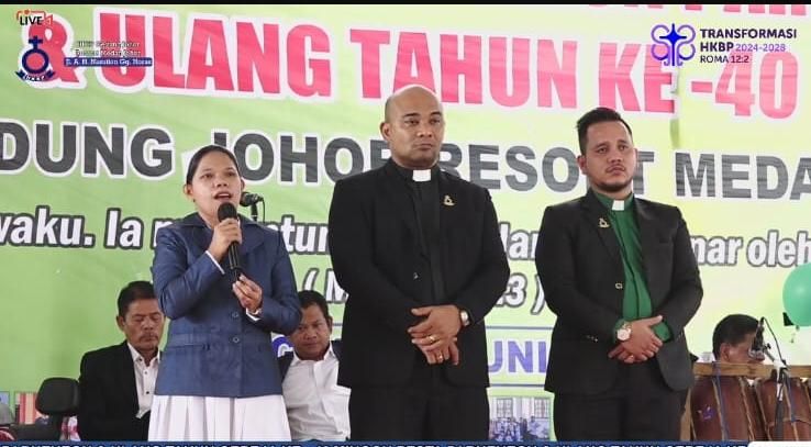HKBP Gedung Johor Gelar Pesta Puncak Parheheon Parompuan dan HUT ke-40 dengan Penuh Sukacita