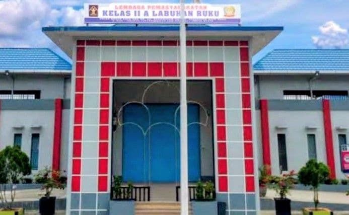 Kalapas Labuhan Ruku Bantah Tuduhan Jaringan Narkoba Dikendalikan Warga Binaan