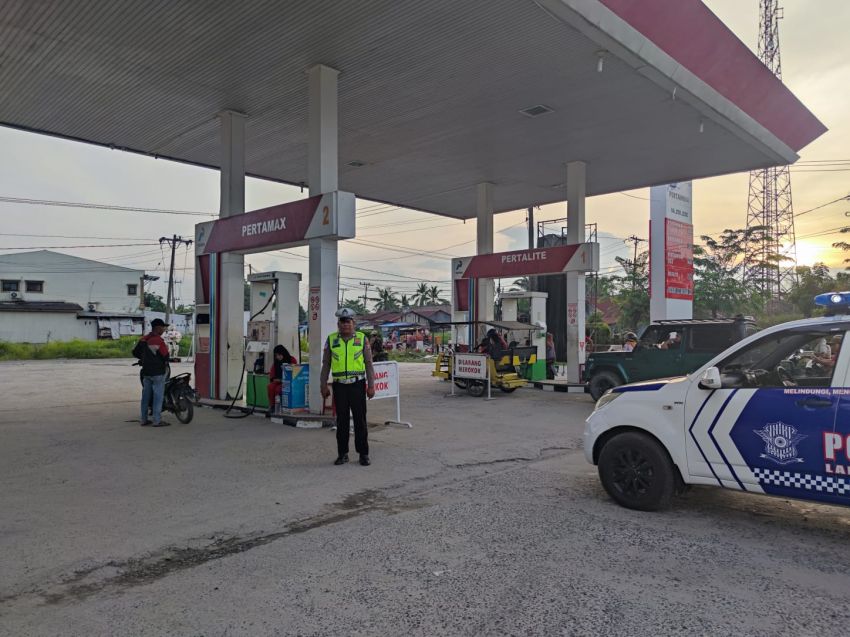 Antisipasi Kelangkaan BBM, Sat Lantas Polres Tanjungbalai Patroli di SPBU
