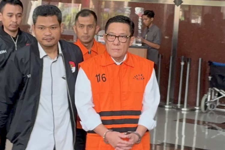 Eks Plt Dirjen Imigrasi Saffar Godam, hingga Kakanwil Jabar Pakai Rompi Tahanan KPK