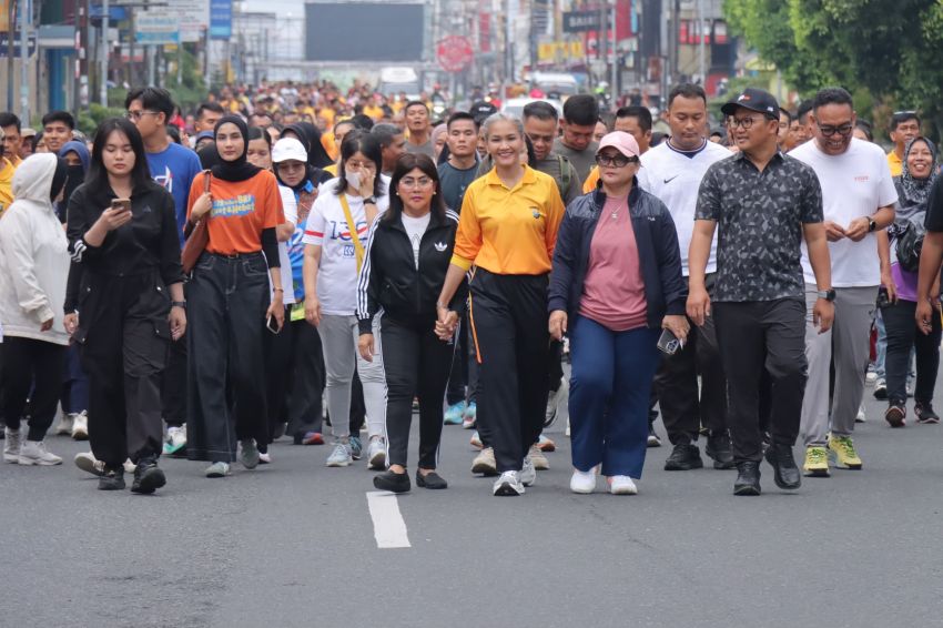 Ribuan Warga Meriahkan Car Free Day HUT Bhayangkara ke-80 di Pematangsiantar