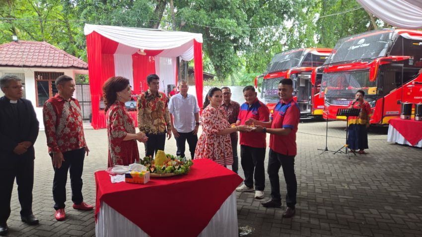 Syukuran Tahunan dan Peluncuran Armada Baru Volvo B11R 450 HP, Makmur Halmahera Perkuat Layanan Medan-Dumai