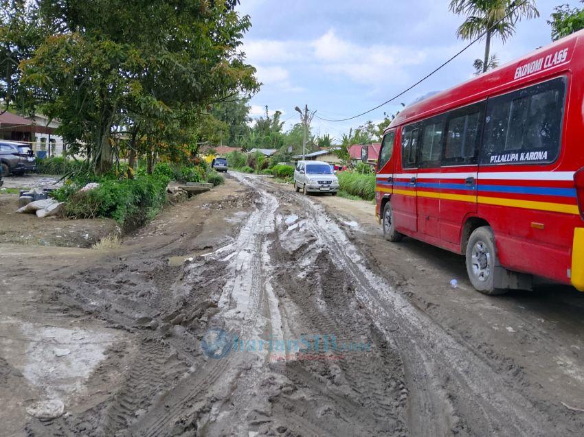 Marsyarakat Dambakan Perbaikan Jalan Purbatua Bolak