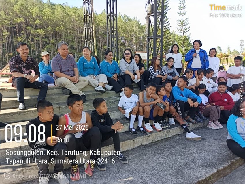 Paaredi Cinta Kasih Desa Sitompul Gelar Wisata Rohani di Siatas Barita, Wakil Bupati Taput Ingatkan Bijak Gunakan Teknologi