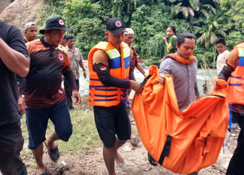 Pelajar SD yang Hanyut di Sungai Aeknatas Ditemukan Tewas