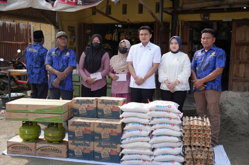 Ricky Anthony Bantu Korban Kebakaran di Hinai Langkat, Beri Semangat kepada Dua Keluarga