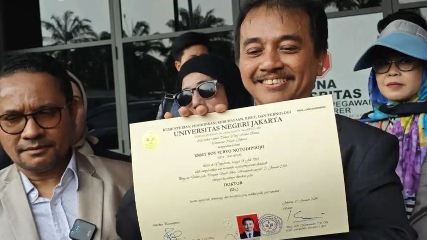 Polemik Gelar S3 Roy Suryo Memanas, Kubu Jokowi Surati Kemendikti dan Setwapres