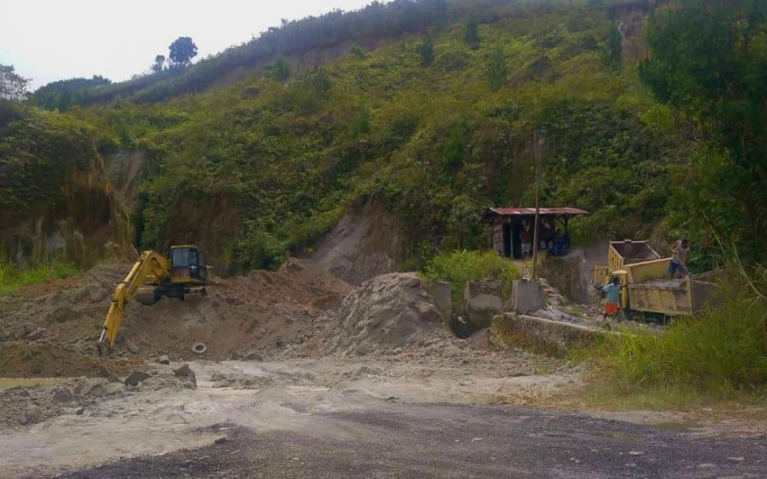 Galian C Pasir Tanpa Izin di Kecamatan Parbuluan Bebas Beroperasi
