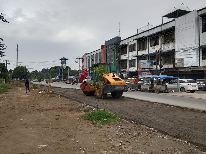 Dinas SDABMBK Deliserdang: Proyek Jalan di Limaumanis Bukan Dibongkar Tapi Dilebarkan