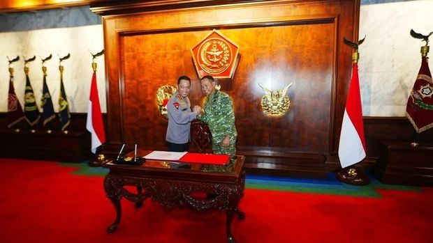 Kapolri Temui Panglima TNI dan Kepala Staf, Tekankan Soliditas