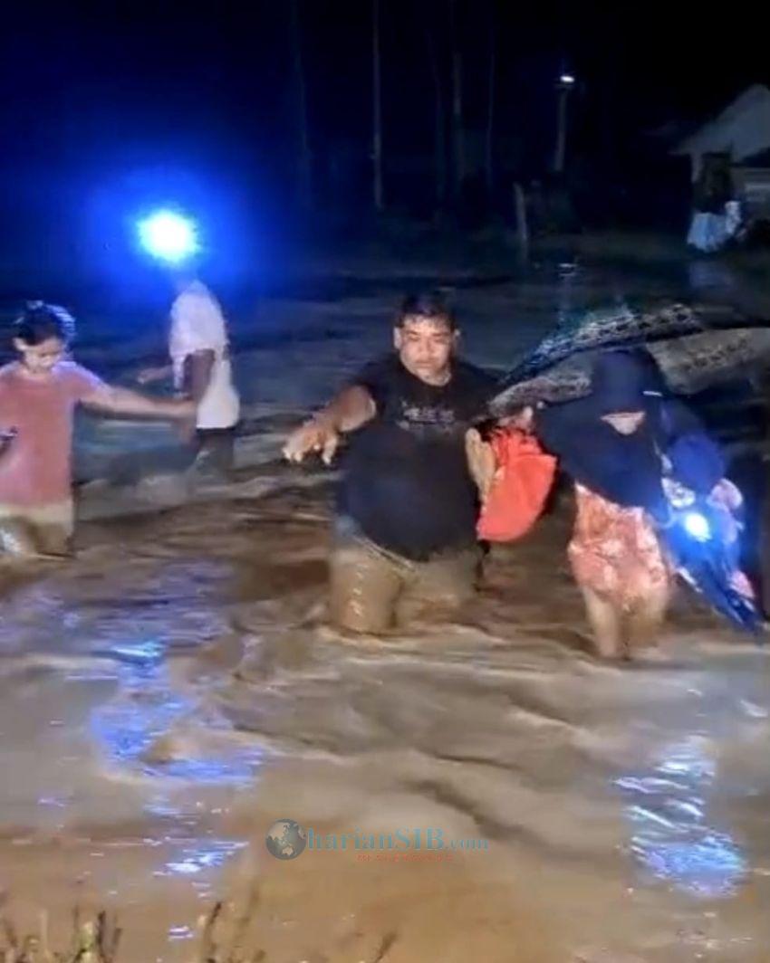 Banjir Kembali Rendam Desa Cane Toa Gayo Lues, Sejumlah Warga Dievakuasi