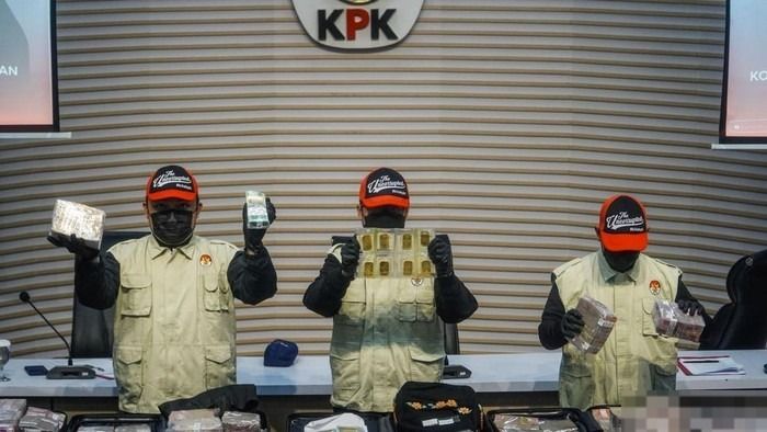 KPK Sita Emas 2,5 Kg dan Uang dari Bupati Sukoharjo, Total Capai Rp 21,2 M